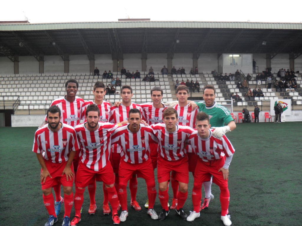 El Institut Català del Peu realiza un convenio con la Asociación Deportiva Viladecans como podólogos oficiales