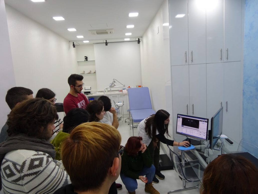 THE INSTITUT CATALÀ DEL PEU ORGANIZES A SEMINAR OF BIOMECHANICS FOR THE STUDENTS OF THE SUPERIOR CYCLE OF ORTHOPEDICS.