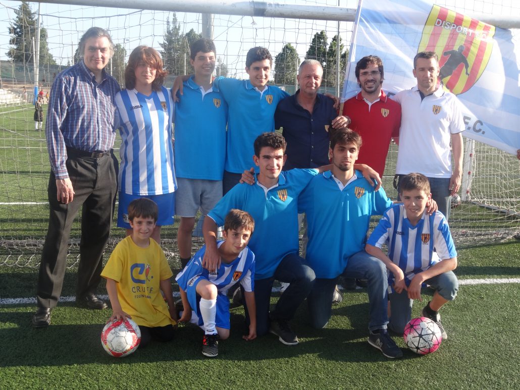 El Institut Català del Peu dóna una aportació benèfica a l'entitat Disport F.C