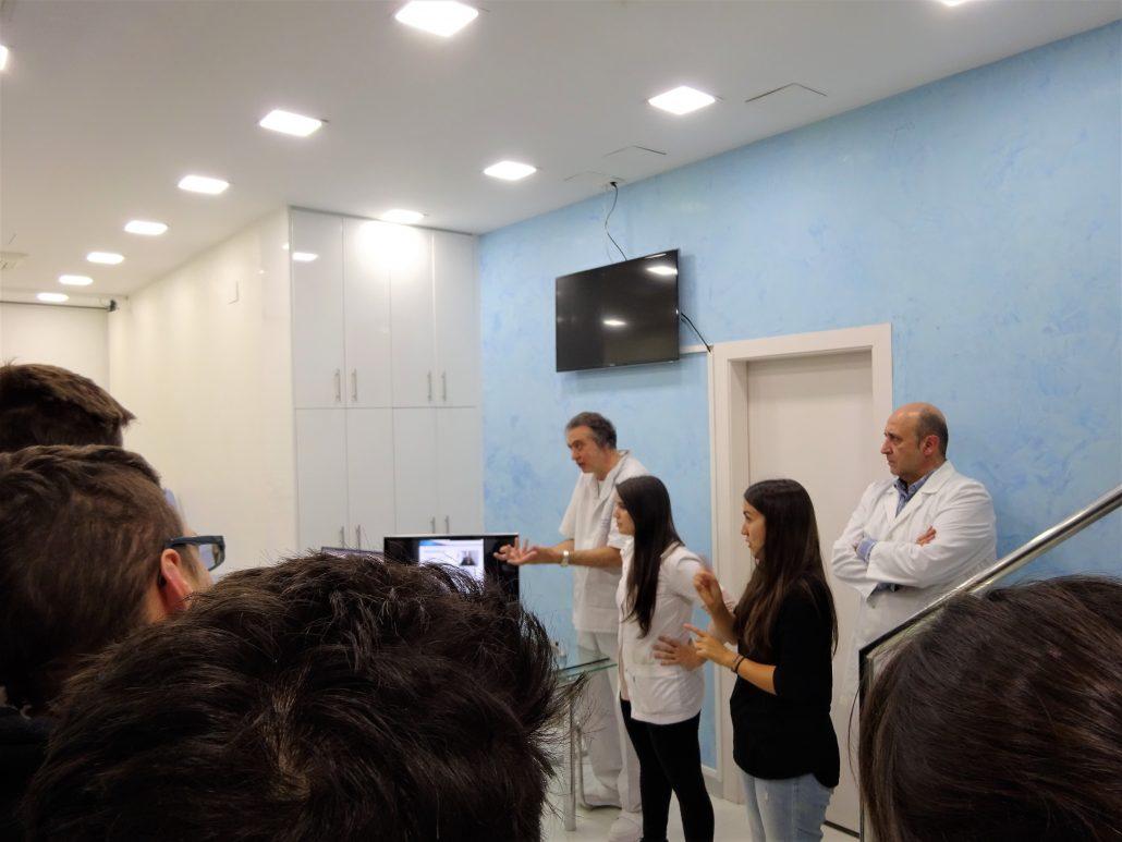 THE INSTITUT CATALÀ DEL PEU ORGANIZES A BIOMECHANICS SEMINAR FOR STUDENTS OF MORE ADVANCED COURSES OF ORTHOPEDICS.