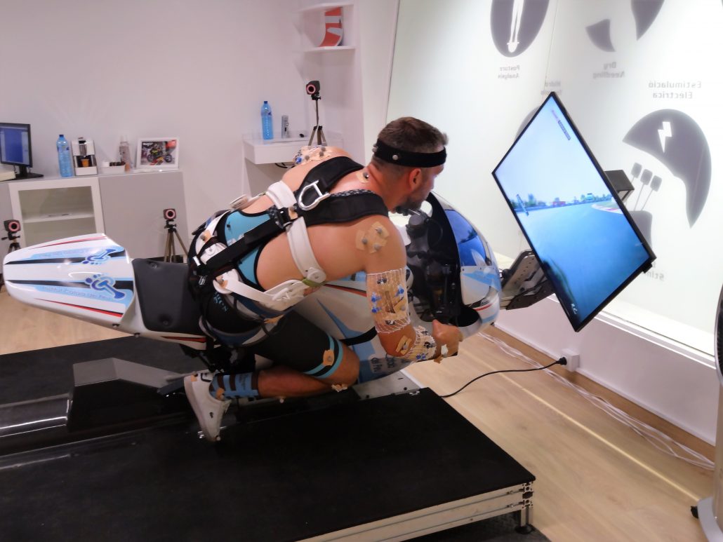 THE INSTITUT CATALÀ DEL PEU CONDUCTS AN ANALYSIS OF THE SPORTING PERFORMANCE TO THE RIDER XAVIER SIMEON. THE INSTITUT CATALÀ DEL PEU CONDUCTS AN ANALYSIS OF THE SPORTING PERFORMANCE TO THE RIDER XAVIER SIMEON.