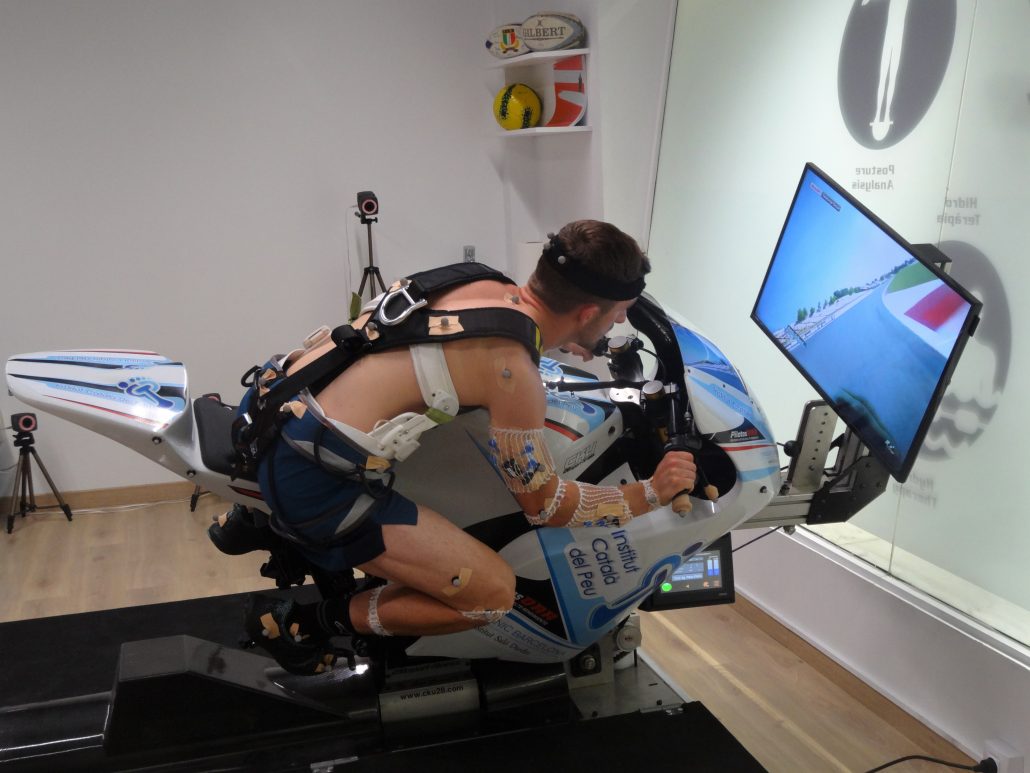 THE INSTITUT CATALÀ DEL PEU CONDUCTS A BIOMECHANICAL ANALYSIS TO THE RIDER JOHN MCPHEE.