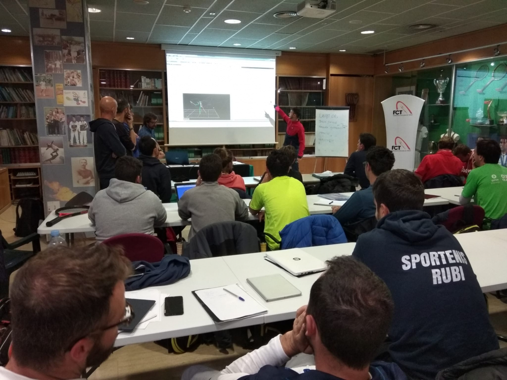 THE INSTITUT CATALÀ DEL PEU TAKES PART IN THE COURSE OF LEVEL II TENNIS NATIONAL TRAINER WHICH ORGANIZES THE CATALAN TENNIS FEDERATION.