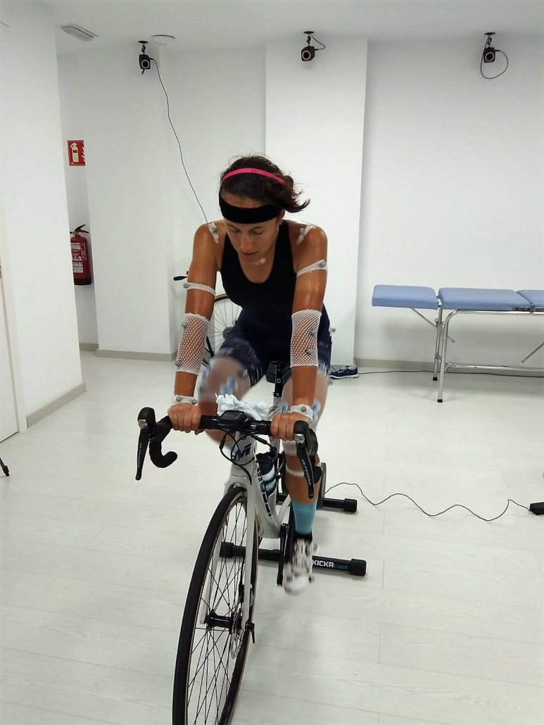 L’Institut  Català del Peu realitza un anàlisi biomecànic a la ciclista  Patrícia Ortega