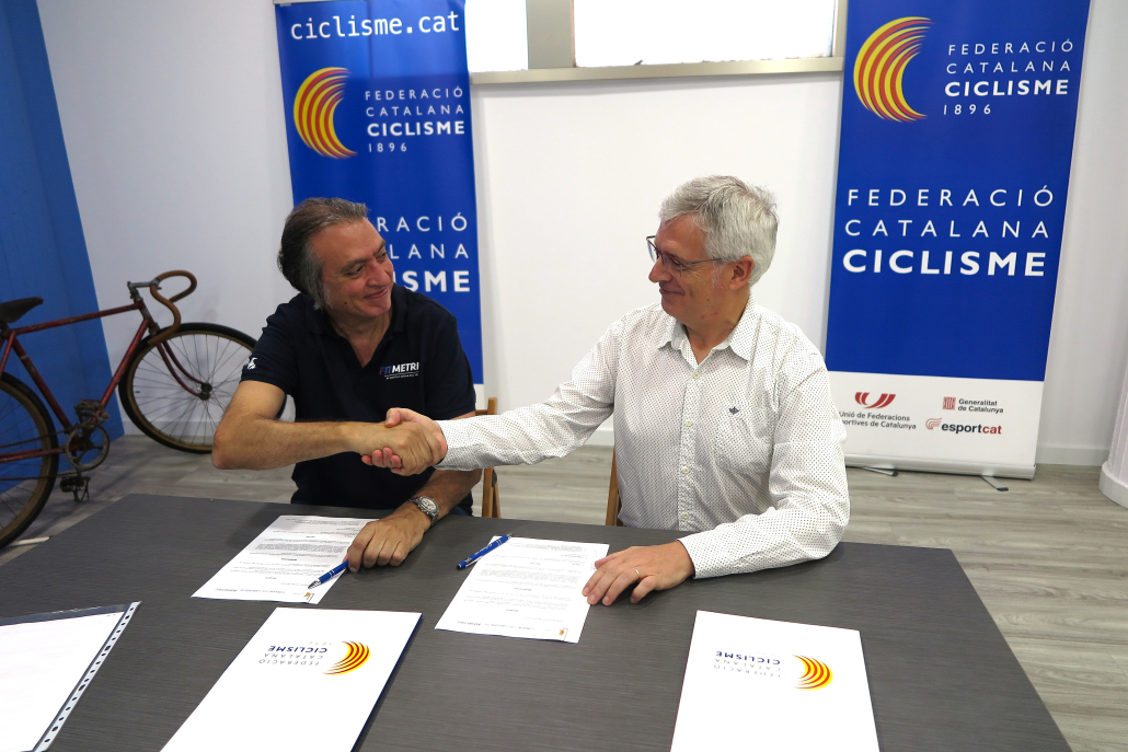 El institut Catalá del Peu firma un acuerdo de colaboración con la Federación Catalana de Ciclismo.