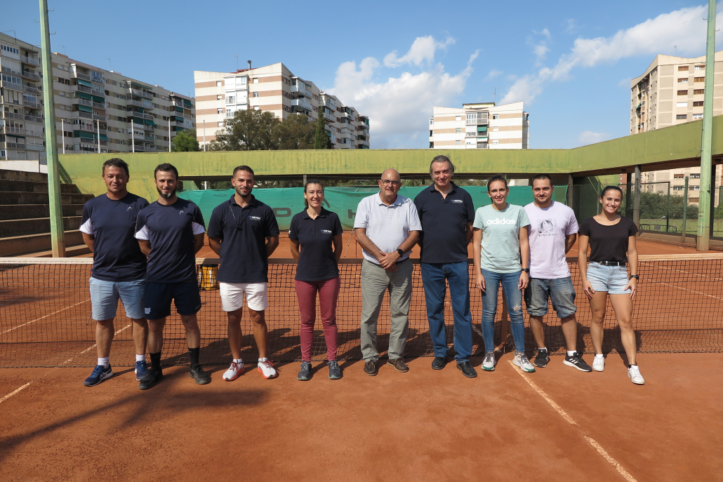THE INSTITUT CATALÀ DEL PEU CARRIES OUT A PIONEERING STUDY OF THE SERVICE OF TENNIS WITH DIVERSE BIOMECHANICAL TECHNOLOGIES.