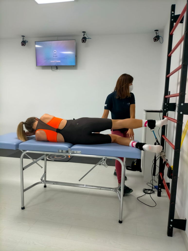 Claudia Tremps acude al Institut Català del Peu para realizar un estudio bike fit