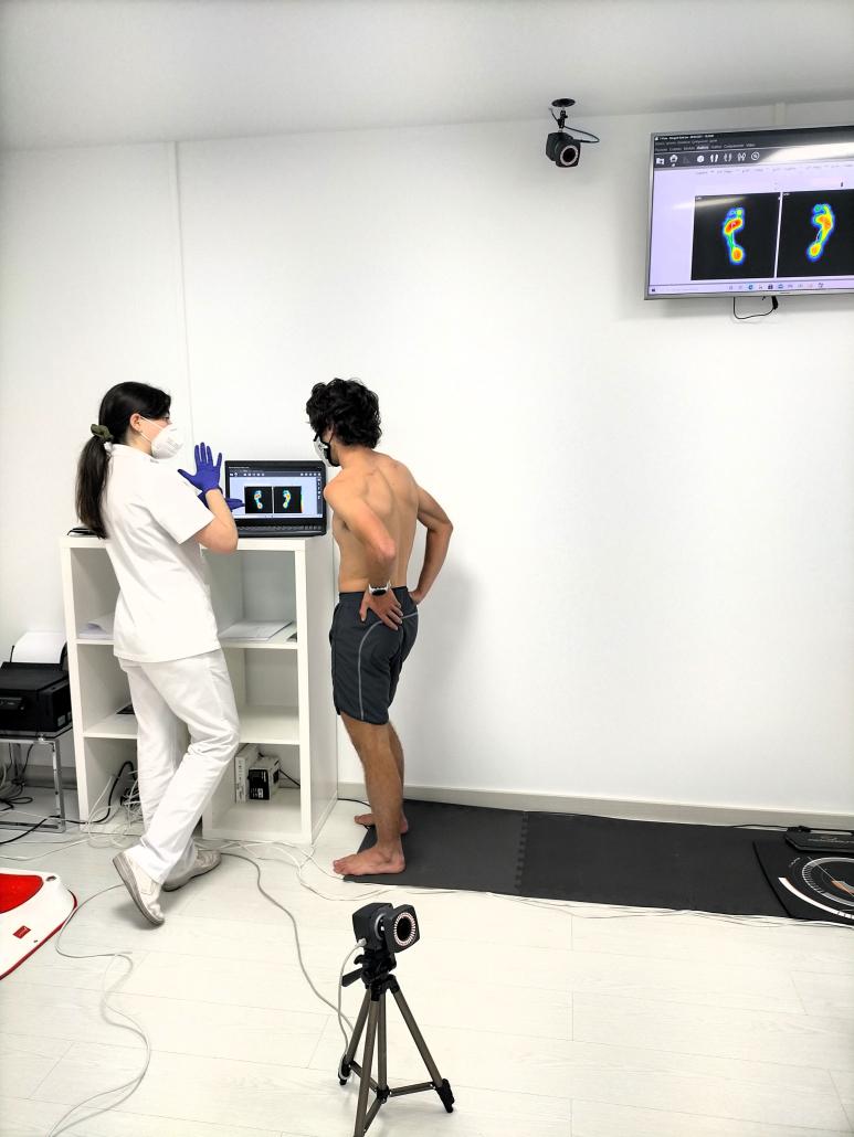 BIOMECHANICS OF THE CYCLIST: THE SIGNIFICANCE OF THE PODIATRY EXAMINATION THROUGH THE BIKE-FIT TECHNIQUE.