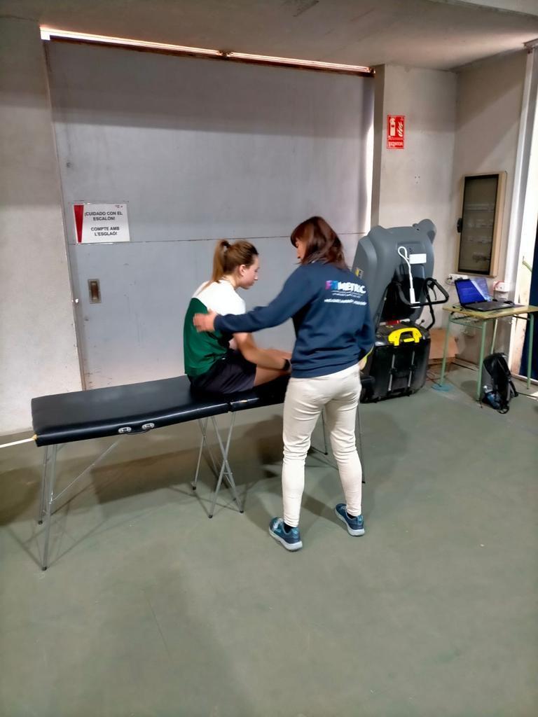 El Institut Català del Peu imparte una clase sobre biomecánica en el tenis en el curso de entrenadores de tenis de nivel III organizado entre la Real Federación Española de Tenis y la Federación Catalana de Tenis.