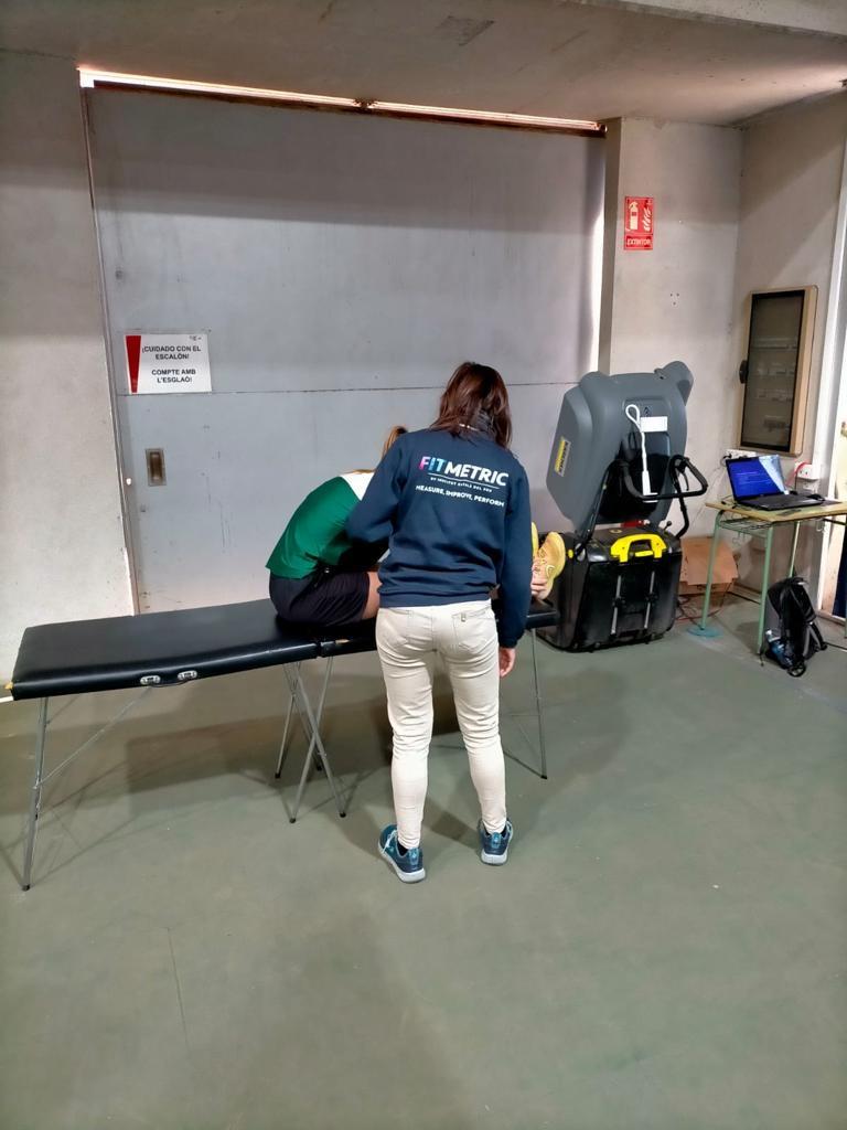 El Institut Català del Peu imparte una clase sobre biomecánica en el tenis en el curso de entrenadores de tenis de nivel III organizado entre la Real Federación Española de Tenis y la Federación Catalana de Tenis.